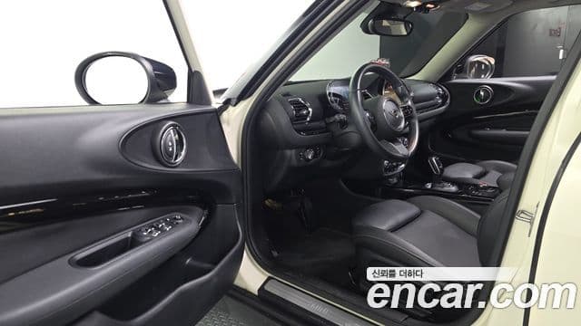 Mini Cooper Clubman 2021 — ფოტო 10/20