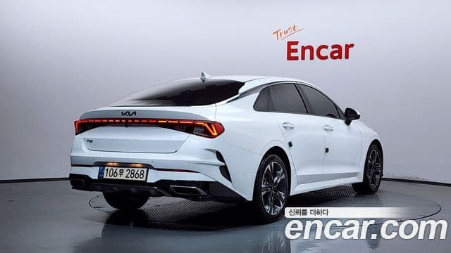 Kia K5 2022 — Şəkil 2/20