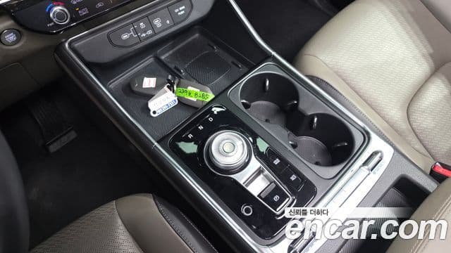 Kia Carnival 2024 — Şəkil 9/20