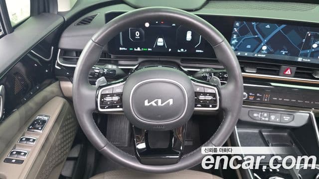 Kia Carnival 2024 — ფოტო 14/20
