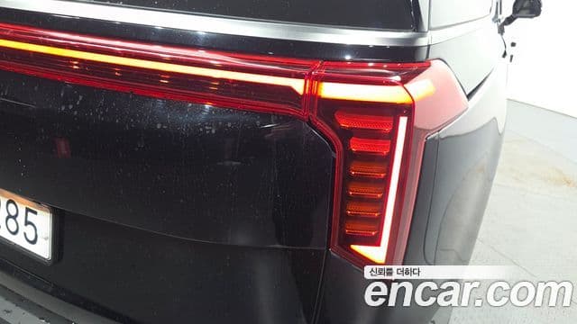Kia Carnival 2024 — ფოტო 24/36