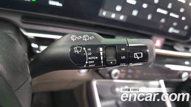 Kia Carnival 2024 — ფოტო 18/36