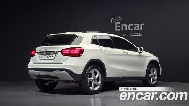 Mercedes-Benz GLA-Class 2018 — Фото 2/20