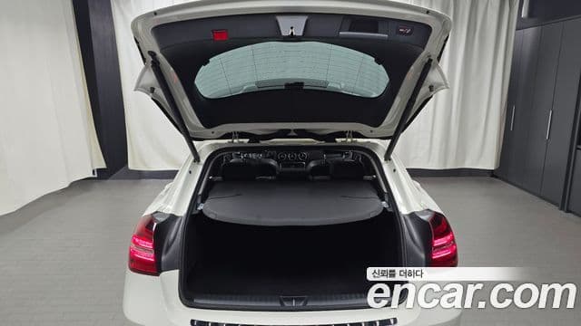 Mercedes-Benz GLA-Class 2018 — Şəkil 6/30