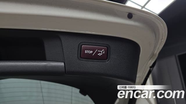 Mercedes-Benz GLA-Class 2018 — Şəkil 30/30