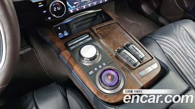 Genesis Electrified G80 2023 — Şəkil 9/20