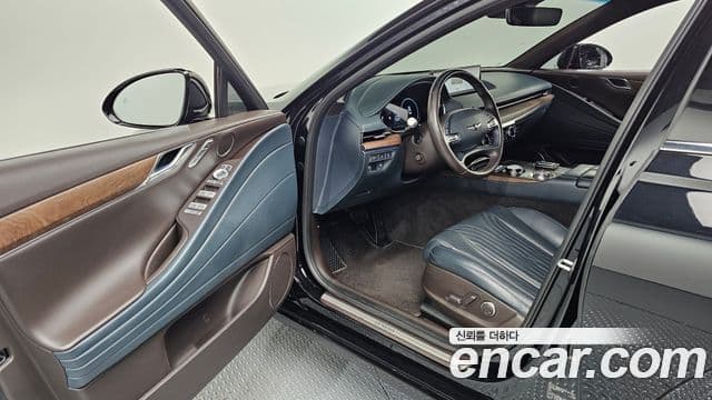 Genesis Electrified G80 2023 — Şəkil 10/20