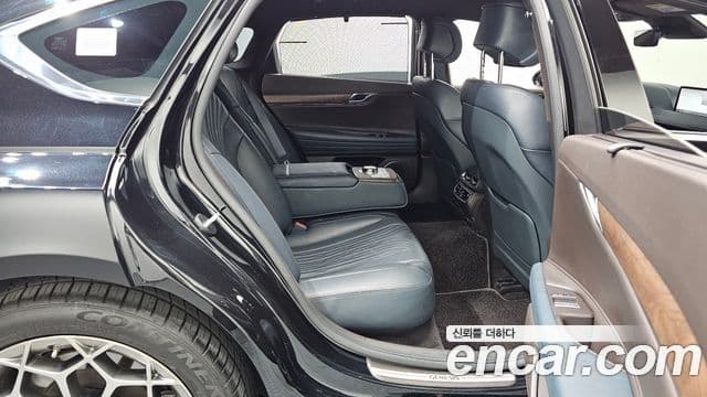 Genesis Electrified G80 2023 — Şəkil 11/20