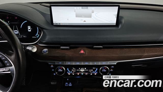 Genesis Electrified G80 2023 — Şəkil 12/20