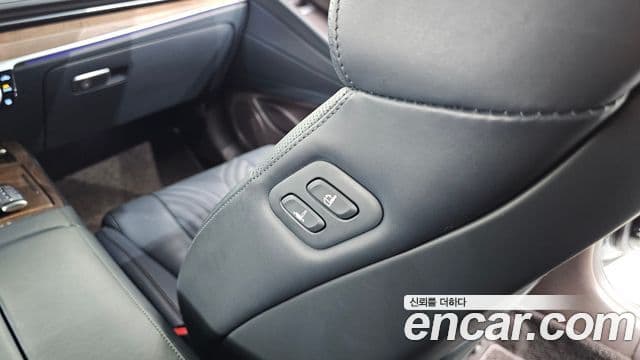 Genesis Electrified G80 2023 — Şəkil 15/20