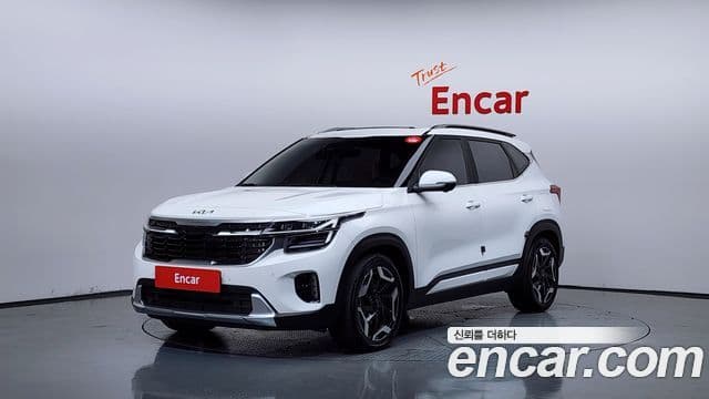 Kia Seltos 2023 — ფოტო 20/20