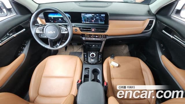 Kia Seltos 2023 — ფოტო 9/20