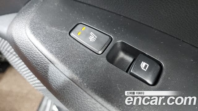 Kia Seltos 2023 — ფოტო 15/20
