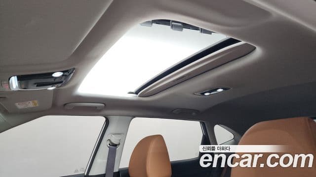 Kia Seltos 2023 — ფოტო 18/20