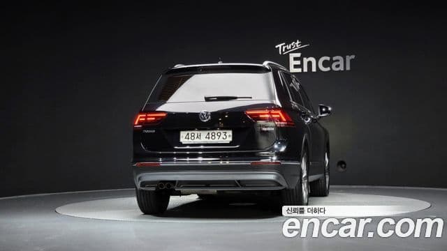 Volkswagen Tiguan 2018 — Фото 4/20