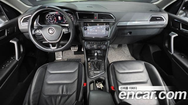 Volkswagen Tiguan 2018 — Фото 7/20