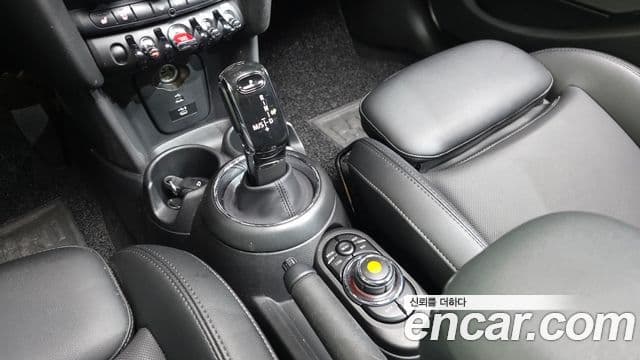Mini Cooper 2021 — ფოტო 9/20