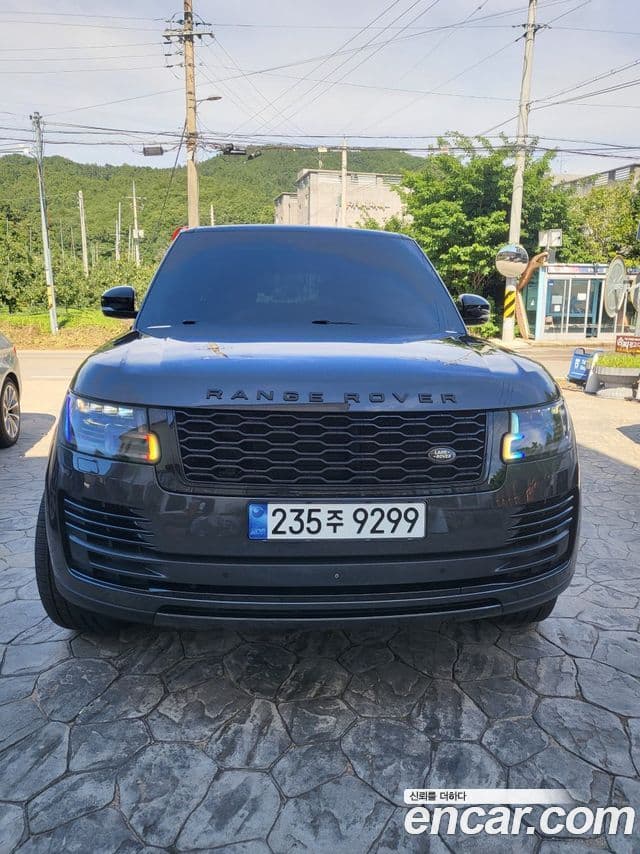 Land Rover Range Rover 2019 — ფოტო 2/20