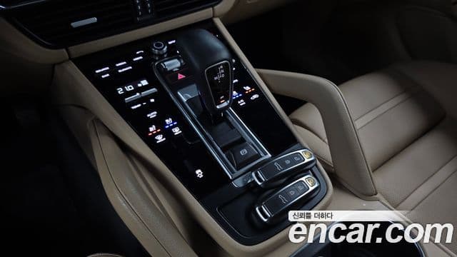 Porsche Cayenne 2019 — Şəkil 9/20