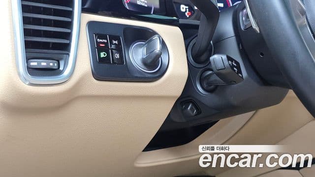 Porsche Cayenne 2019 — Şəkil 16/20