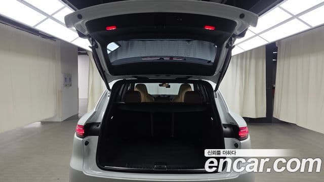 Porsche Cayenne 2019 — Şəkil 20/20