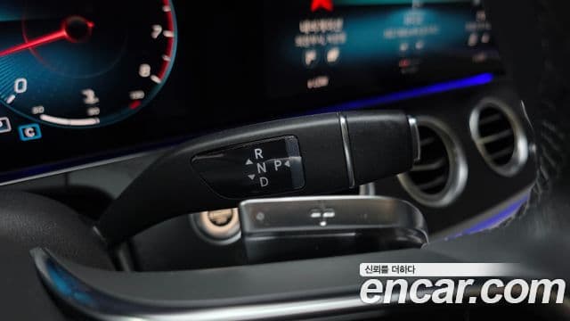 Mercedes-Benz E-Class 2022 — Şəkil 9/20