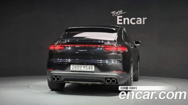 Porsche Cayenne 2020 — ფოტო 4/20