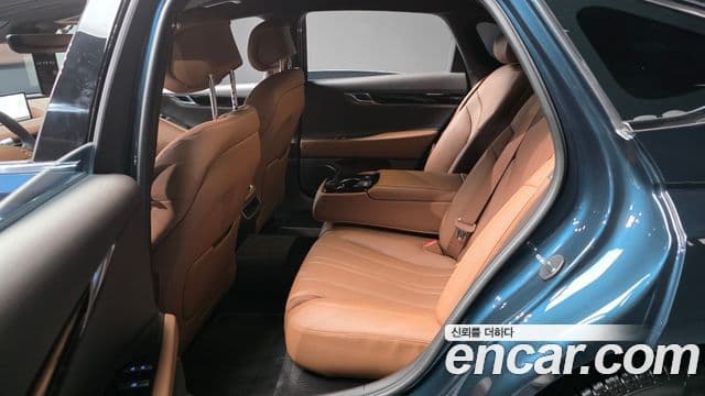Genesis G80 2021 — ფოტო 21/35