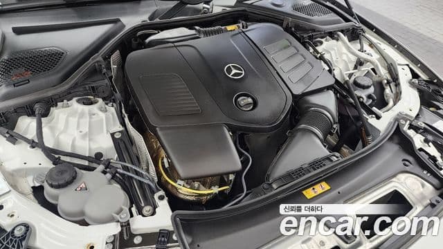Mercedes-Benz E-Class 2024 — ფოტო 6/20