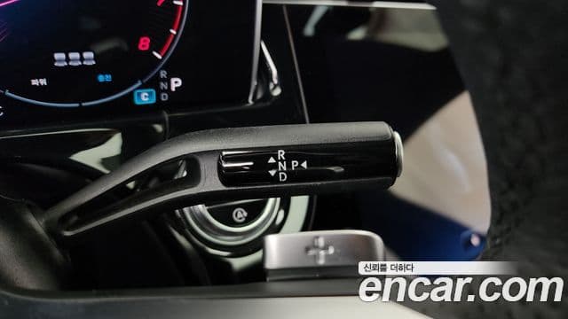 Mercedes-Benz E-Class 2024 — ფოტო 9/20
