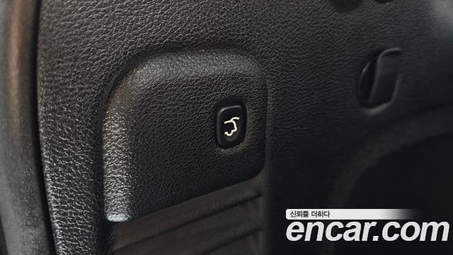 Jeep Grand Cherokee 2020 — ფოტო 8/35