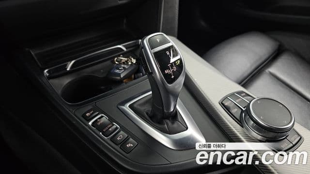 BMW 4 Series 2018 — Şəkil 7/20