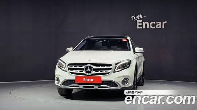 Mercedes-Benz GLA-Class 2019 — Şəkil 3/20
