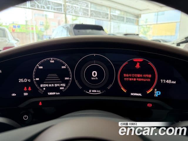 Porsche Taycan 2022 — ფოტო 12/20