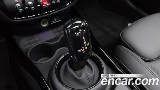 Mini Cooper S Clubman 2023 — Şəkil 8/20