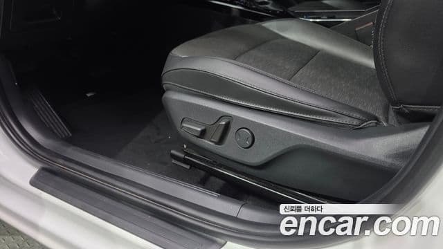 Kia Niro 2022 — Şəkil 18/20