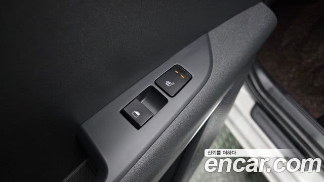 Kia Niro 2022 — Şəkil 19/20
