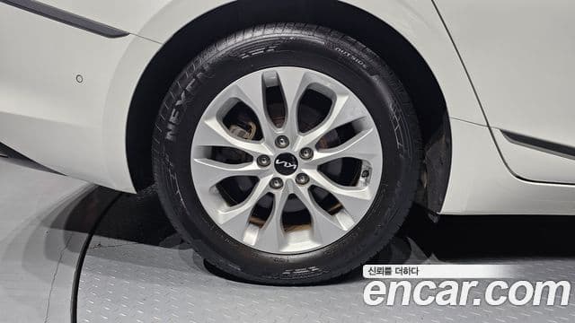 Kia K8 2022 — Şəkil 5/20