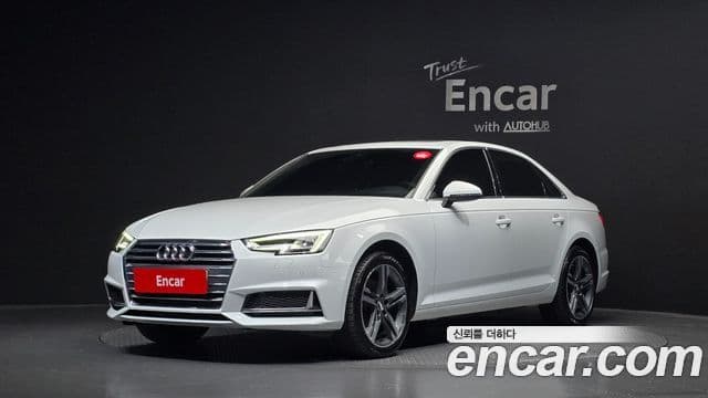 Audi A4 2019 — Фото 1/20