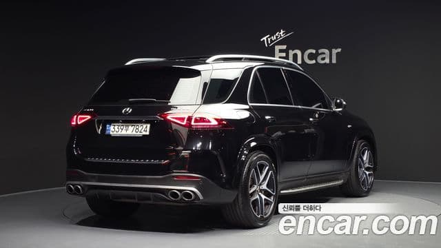 Mercedes-Benz GLE-Class 2020 — ფოტო 2/20