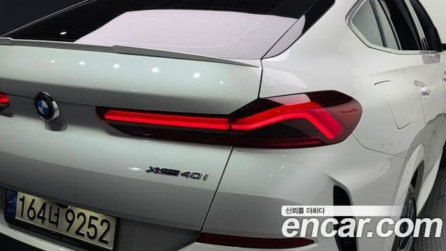 BMW X6 2021 — Photo 16/33