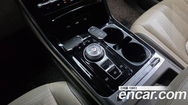 Kia Carnival 2021 — Фото 9/20