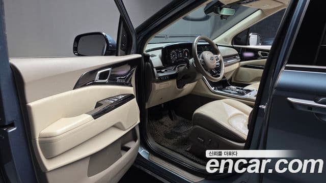 Kia Carnival 2021 — Фото 10/20