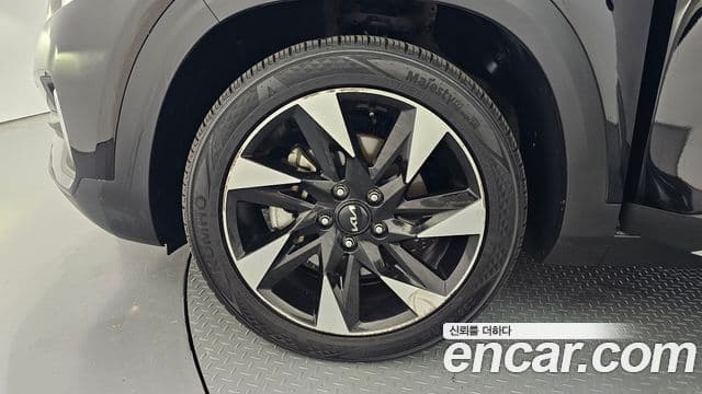 Kia Seltos 2021 — ფოტო 5/20