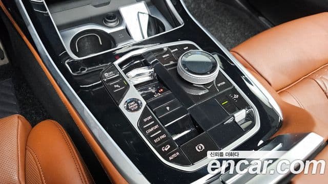 BMW X7 2023 — ფოტო 9/20