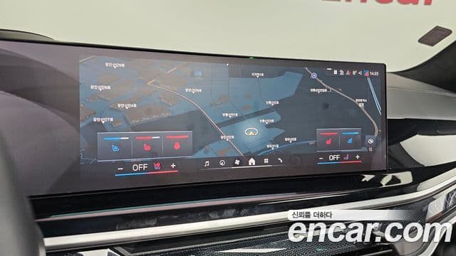 BMW X7 2023 — ფოტო 14/20