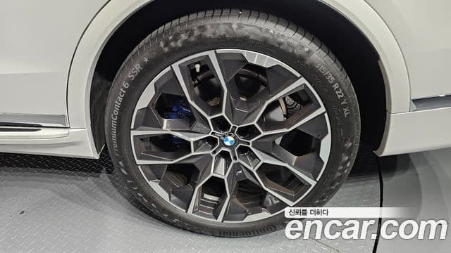 BMW X7 2023 — Photo 1/35