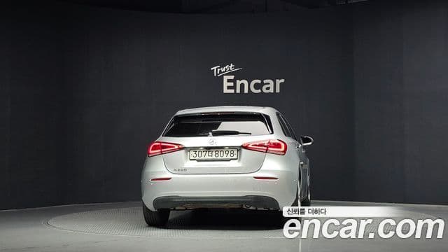 Mercedes-Benz A-Class 2019 — Photo 19/31