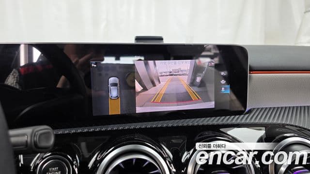 Mercedes-Benz A-Class 2019 — Photo 12/31