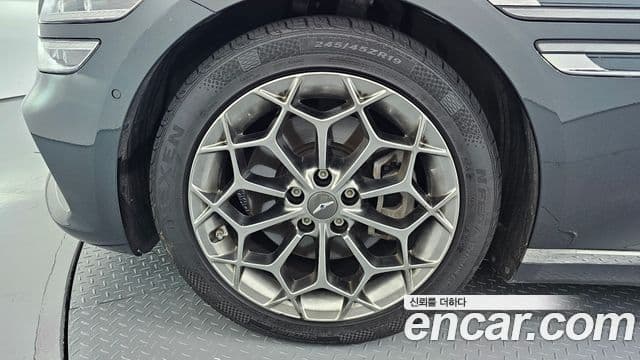 Genesis Electrified G80 2020 — ფოტო 5/20